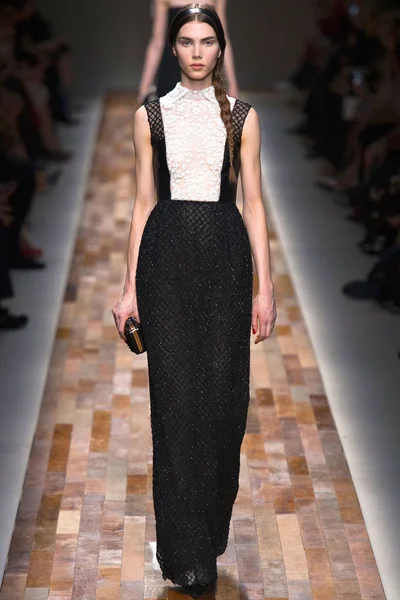 Look 64